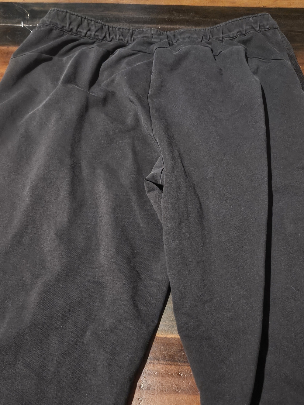 Puma Black Men's Jogger Sweatpants with Logo - Picture 2 of 3